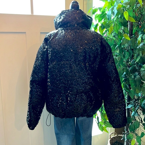 Funky sequined bomber Jacket. It’s so pretty - Picture 6 of 7